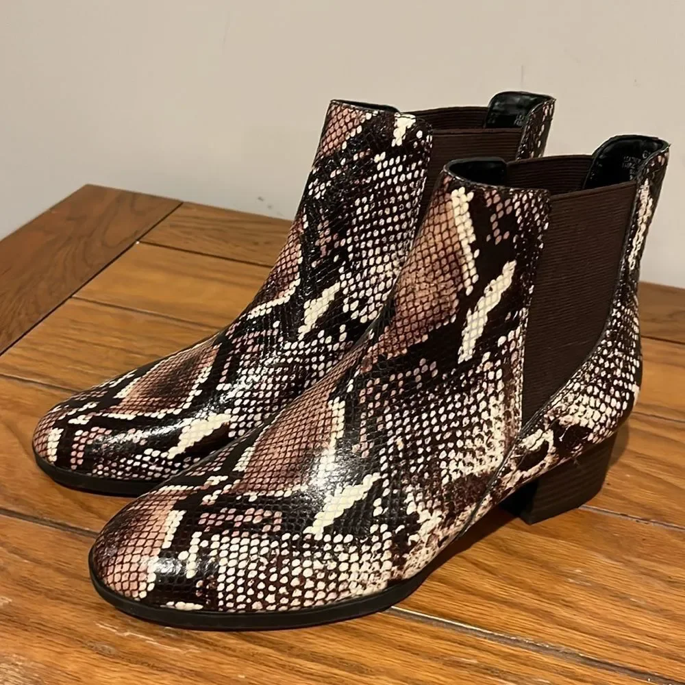 Alex Marie Leather Snake Print Boots Size 6.